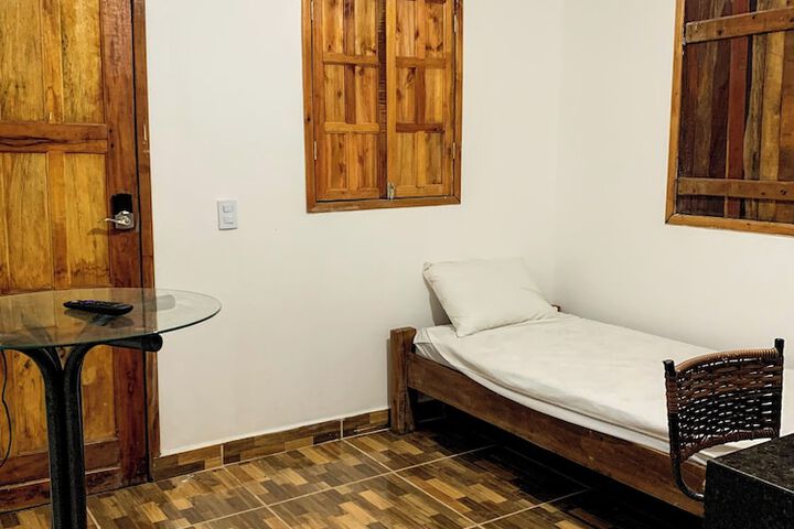 Room 8 of 13