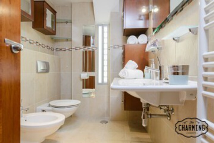 Room 2 of 18