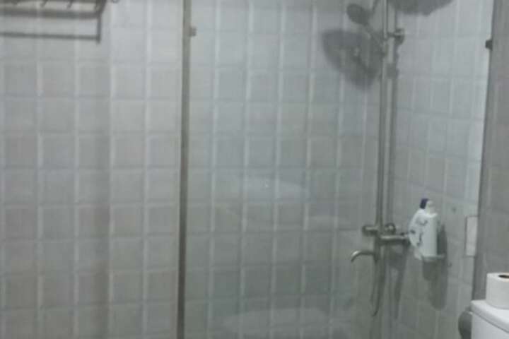 Room 26 of 69
