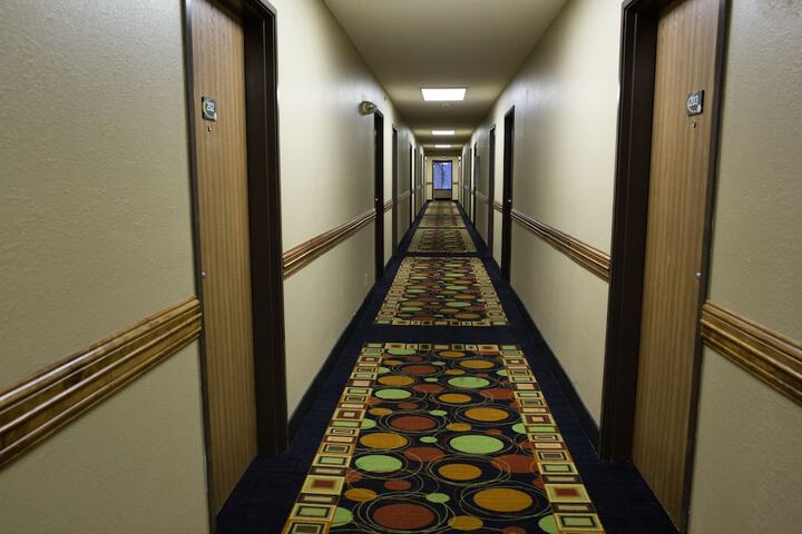 Ballroom/Hall 11 of 13