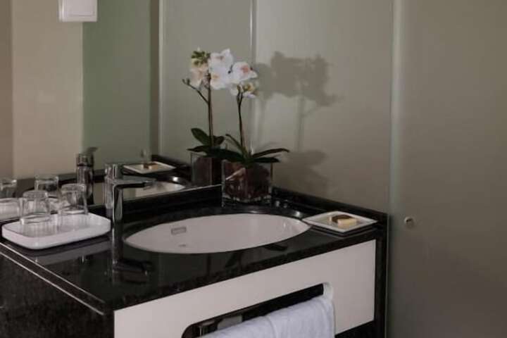 Room 43 of 51