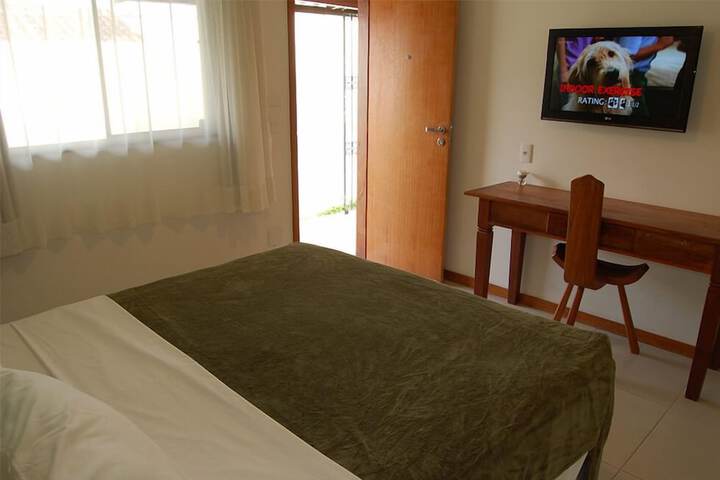 Room 4 of 43