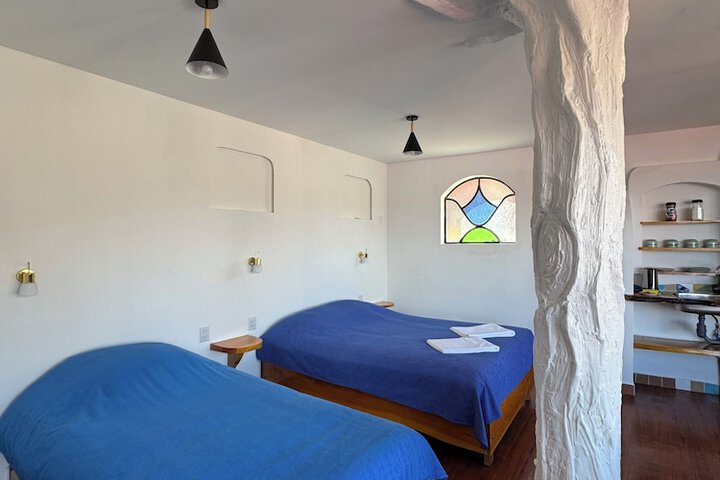 Room 13 of 82