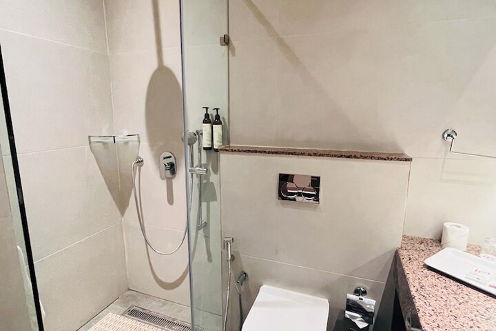 Room 21 of 46