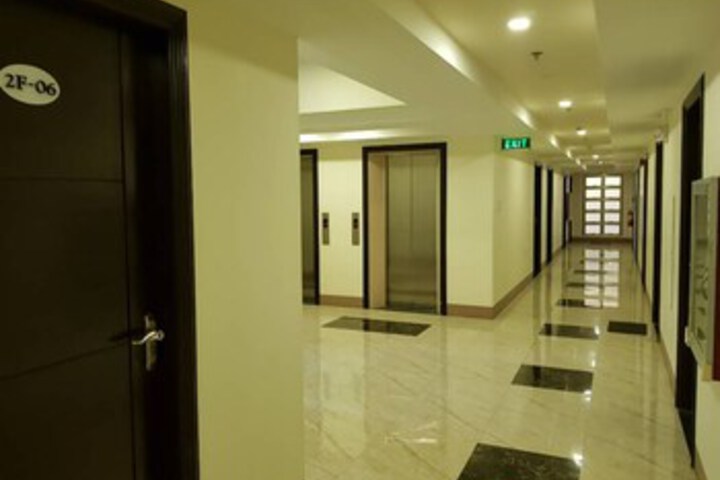 Ballroom/Hall 14 of 39