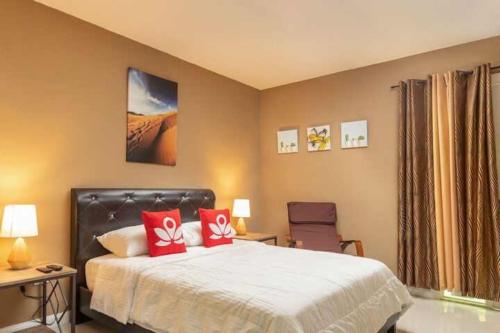 Room 10 of 43