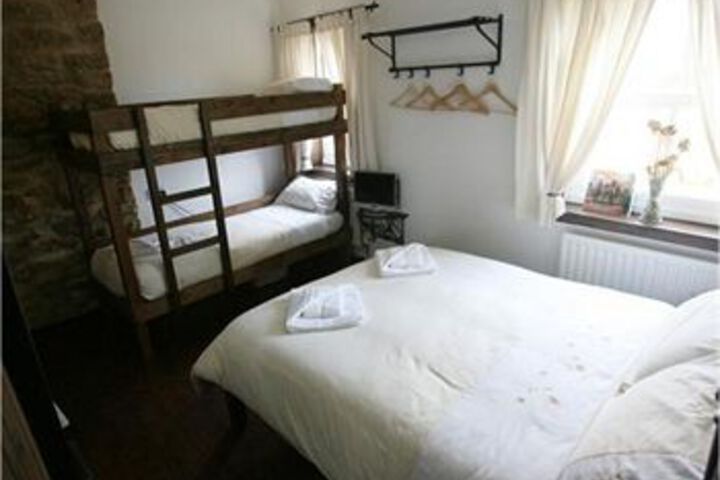 Room 5 of 5