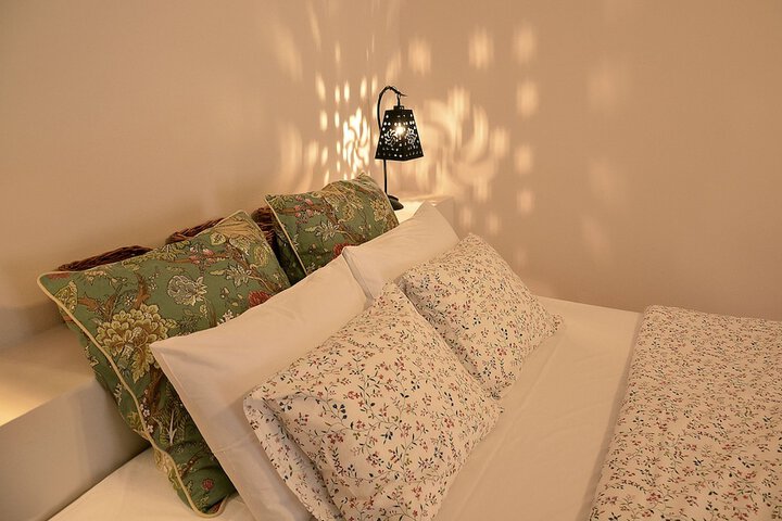 Room 3 of 53