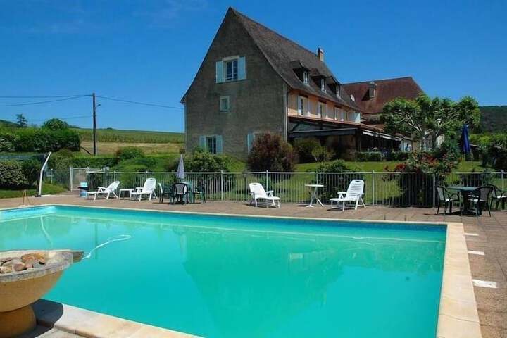 Pool Hotel