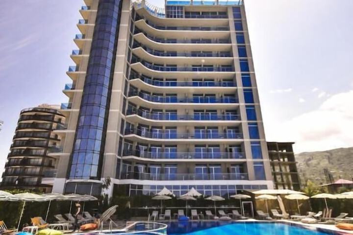 Era Palace Gonio