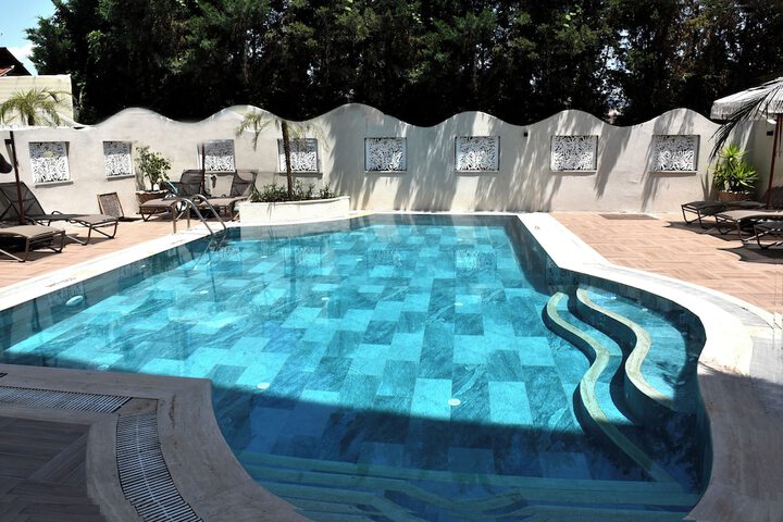Pool 39 of 54