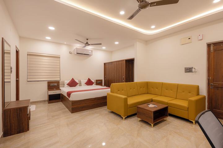 Room 10 of 42
