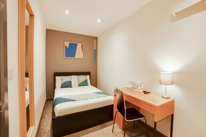 Room 6 of 34