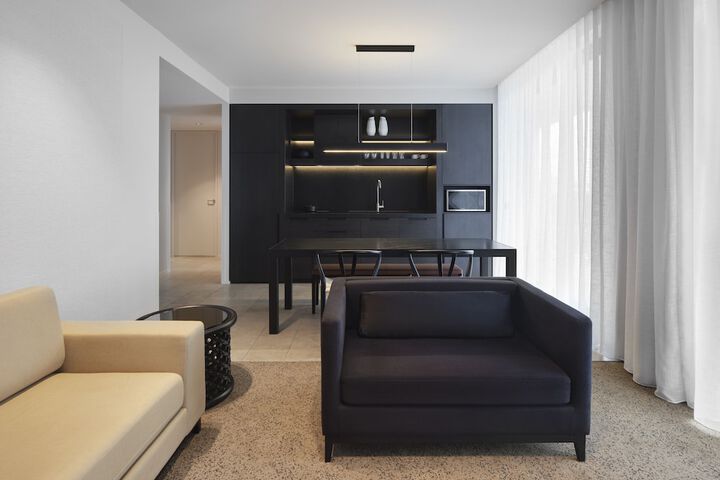 Room 18 of 39