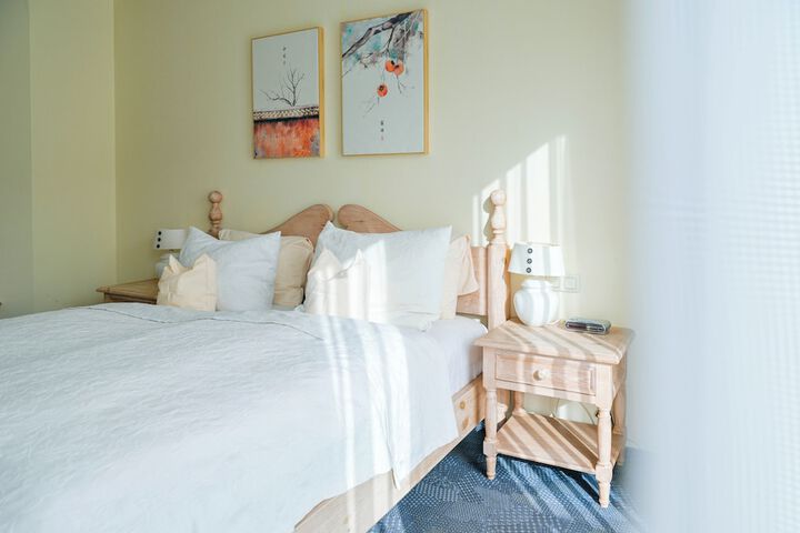 Room 8 of 51