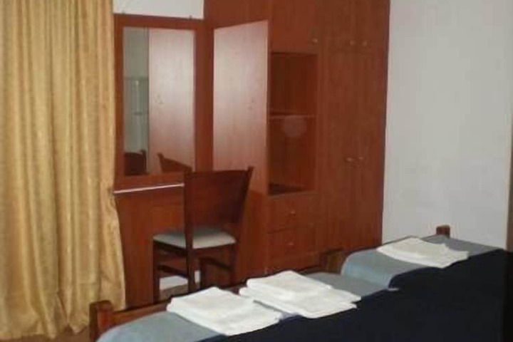 Room 11 of 29