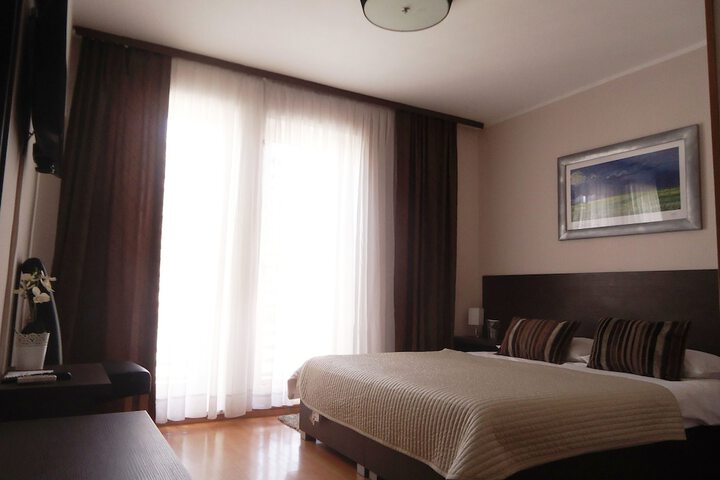 Room 17 of 53