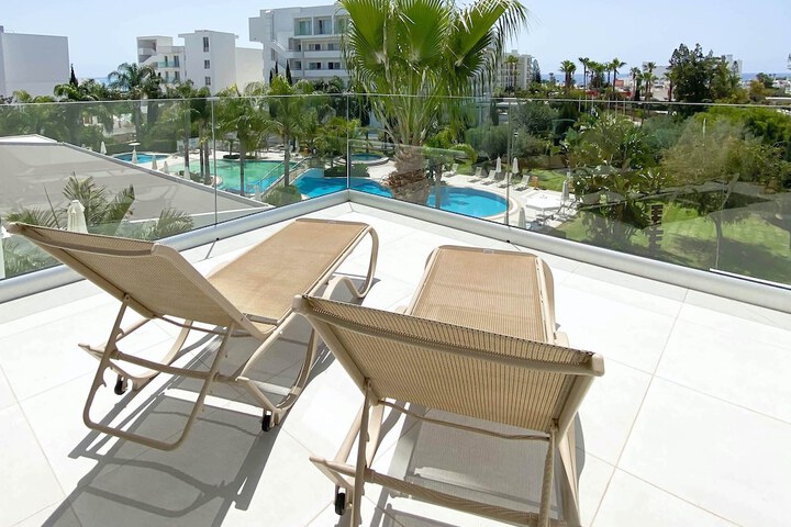 Terrace/Patio 13 of 45
