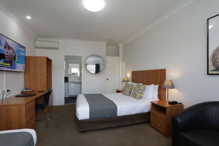 Room 7 of 31