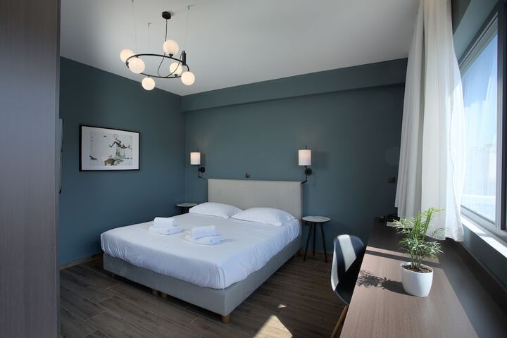 Room 9 of 39