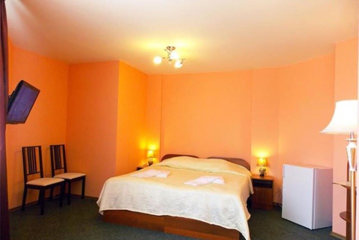 Room 10 of 40