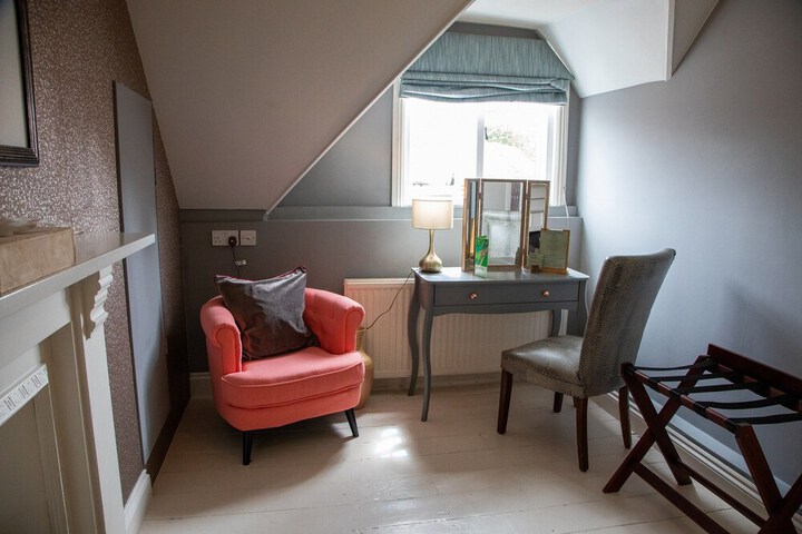 Room 38 of 59