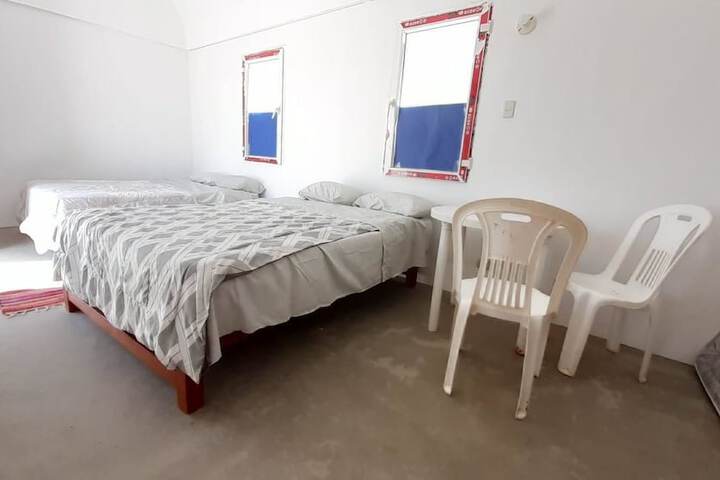 Room 4 of 13