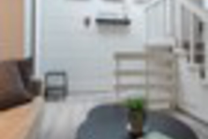 Room 17 of 39