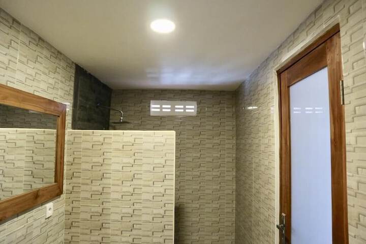 Room 20 of 32