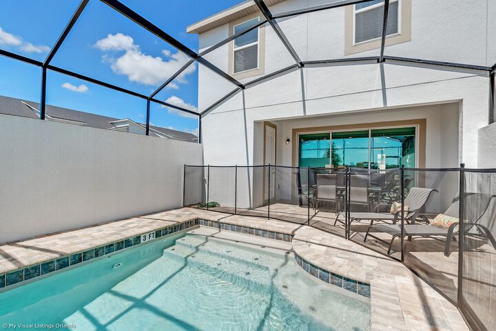 Pool 41 of 55