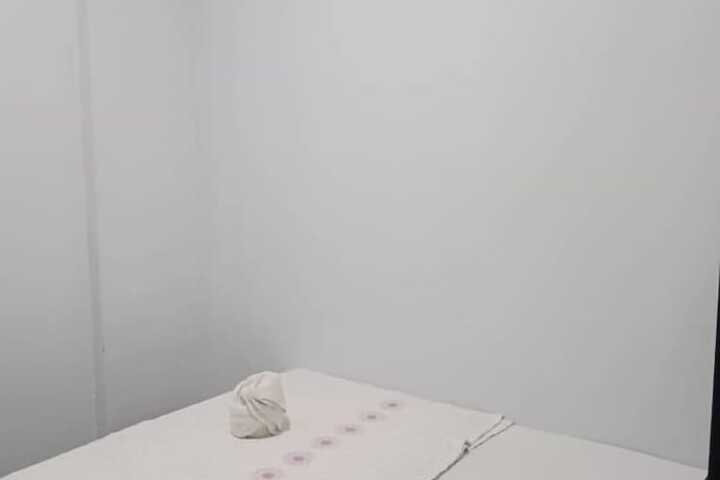 Room 8 of 14