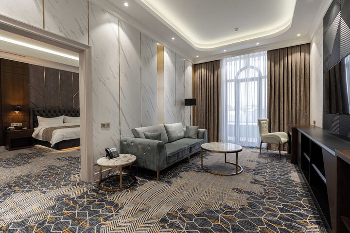 Room 42 of 114