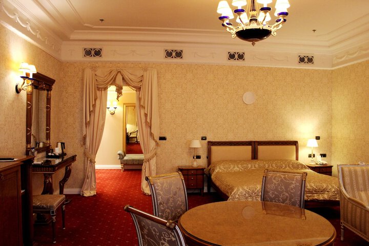 Room 41 of 137