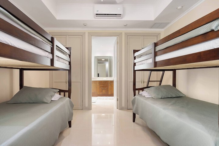 Room 29 of 120