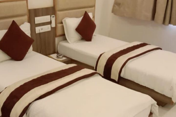 Room 18 of 66