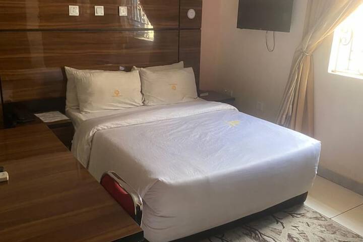 Room 8 of 46
