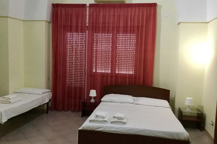 Room 4 of 19