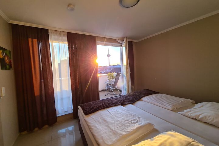 Room 10 of 44
