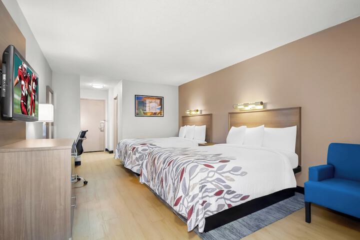 2 Double Beds (9 of 11)