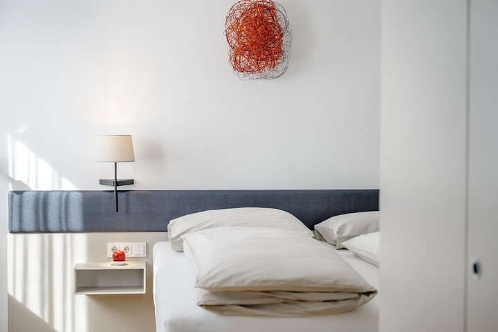 Room 15 of 72