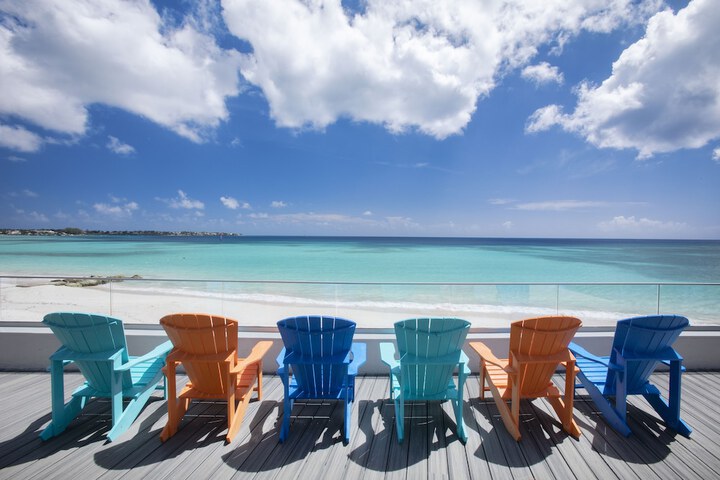 Sundeck 88 of 107