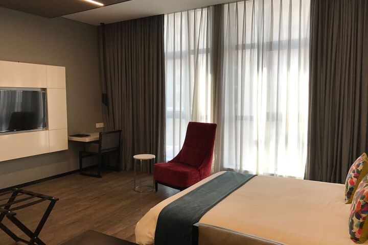 Room 11 of 56