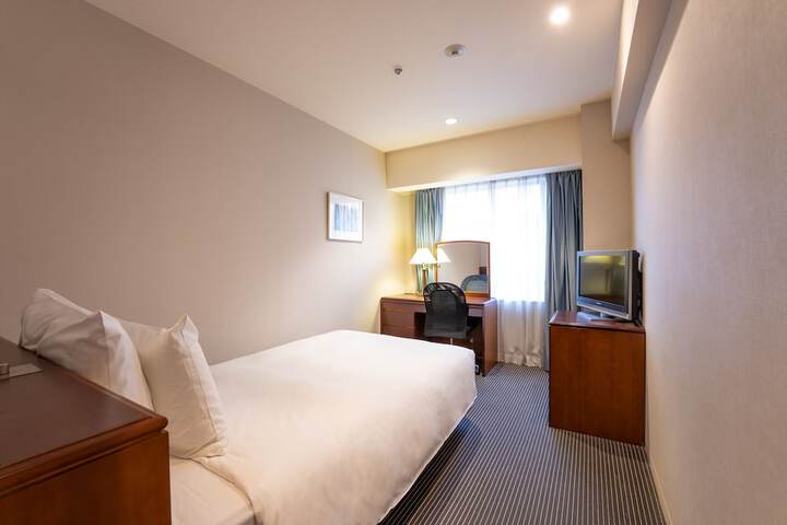 Room 14 of 237