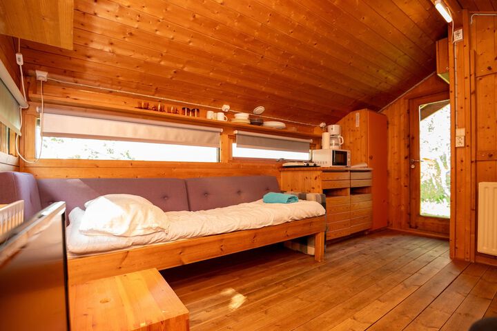 Room 3 of 93