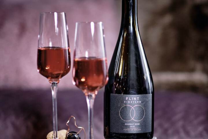 Champagne service
