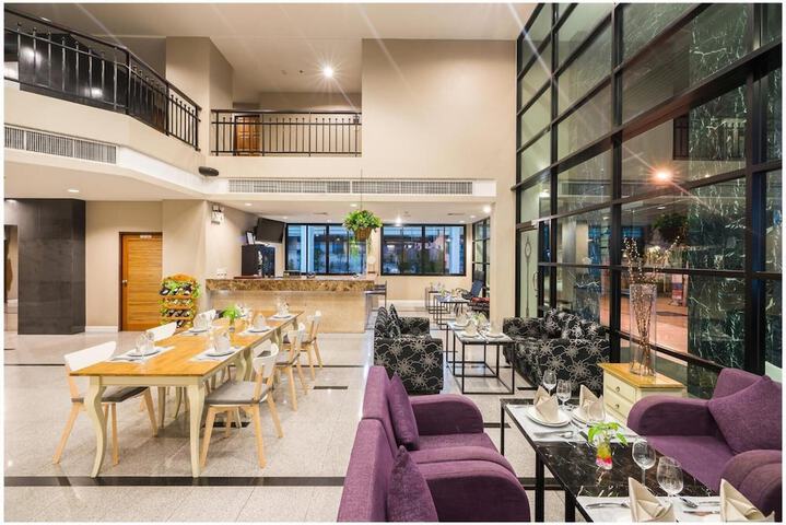 Guest Lobby