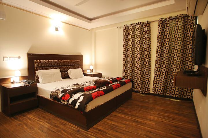Room 16 of 57