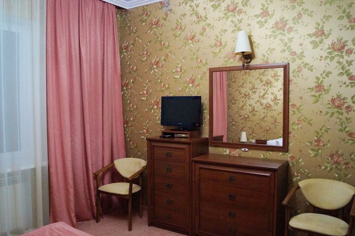 Room 15 of 60