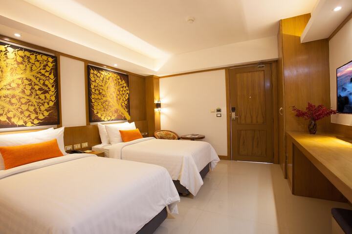 Room 15 of 138