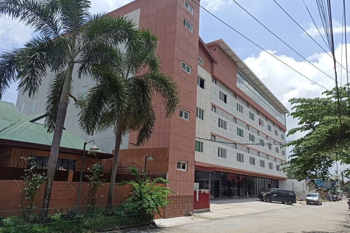 Hotel 27 of 29